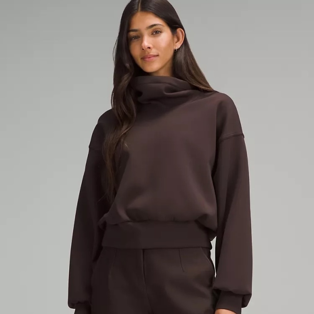 Lululemon Full Flourish Pullover